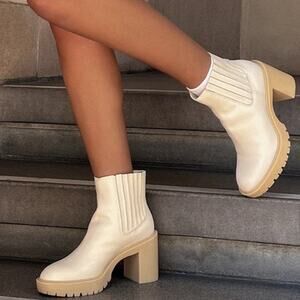 Dolce Vita Women’s Ankle Boots Lug Sole Block Heel Chunky Faux Leather Cream 11